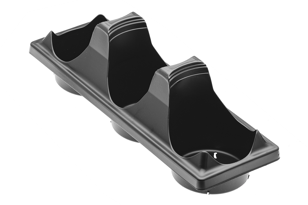 Narrow shuttle tray for three plants.